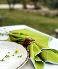 Green Napkin Set with Contrast Edges