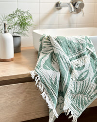 Amazon Hand Towel, Forest Green